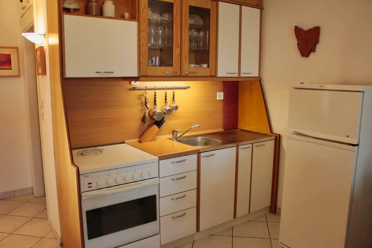 Fokais Beach Apartment Néa Fókaia