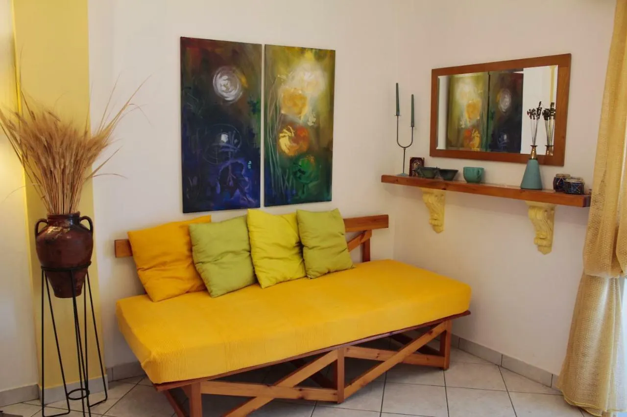 Fokais Beach Apartment Néa Fókaia